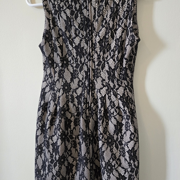 Size L Womens specialty dress - Picture 5 of 6